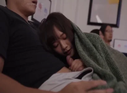 Vụng trộm với cô em họ làm tôi say đắm