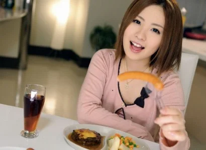 Người thương ăn tối xong rồi nện em