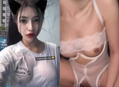 Uyên Thỏ cưỡi ngựa tới bến